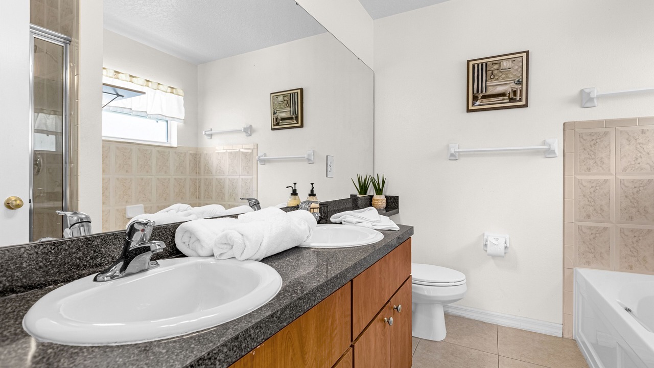 Photo of Bathroom in Crystal Cove