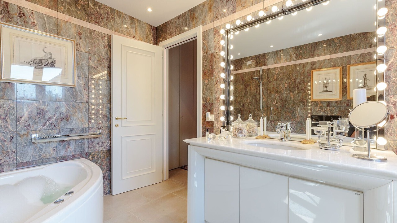 Photo of Bathroom in Lucca Historical Center