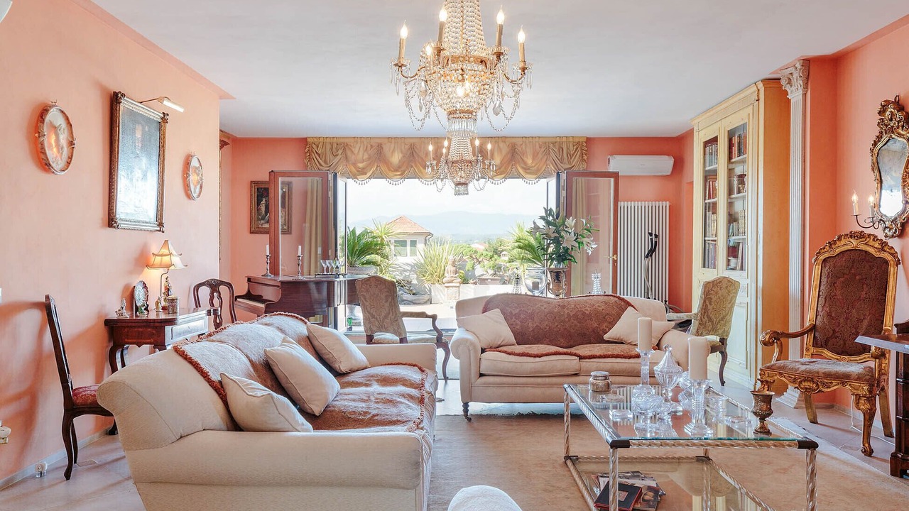 Photo of Livingroom in Lucca Historical Center