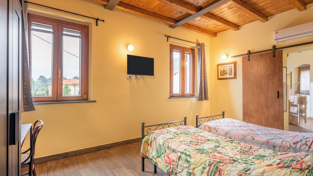 Photo of Bedroom in SantʼAndrea di Compito