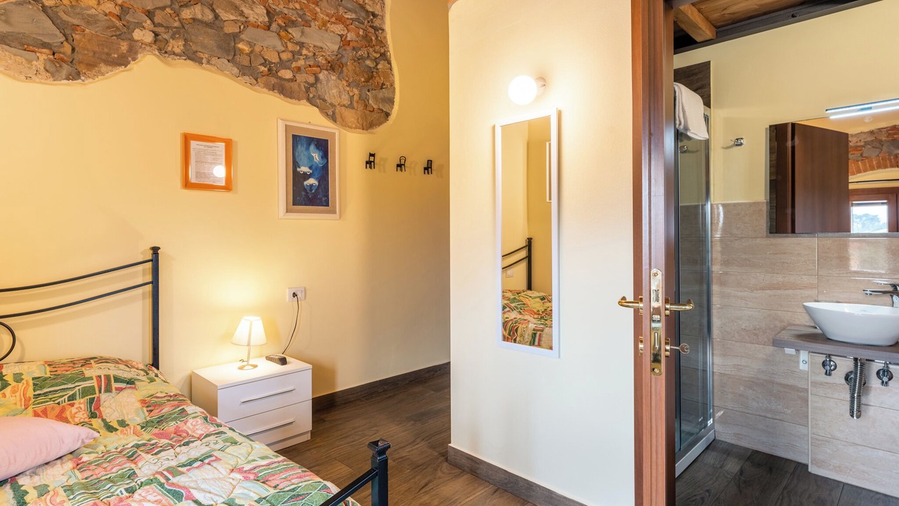 Photo of Bedroom in SantʼAndrea di Compito
