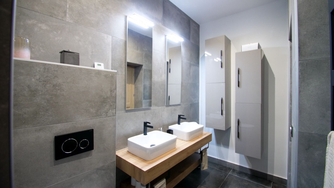 Photo of Bathroom in Carnot