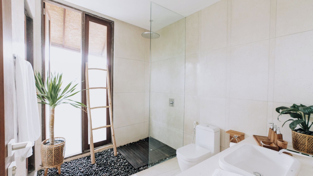 Photo of Bathroom in Mushroom Bay