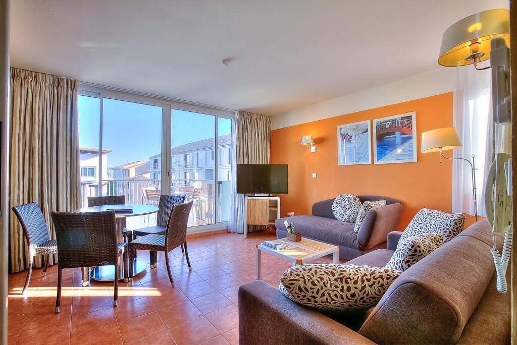 Photo of Livingroom in Antibes City Centre