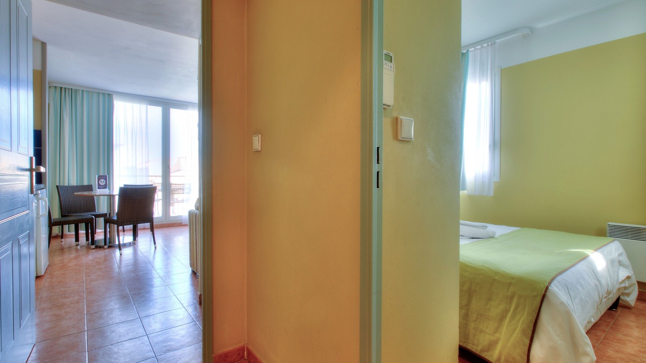 Photo of Bedroom in Antibes City Centre