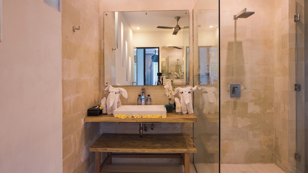 Photo of Bathroom in Sunset Road