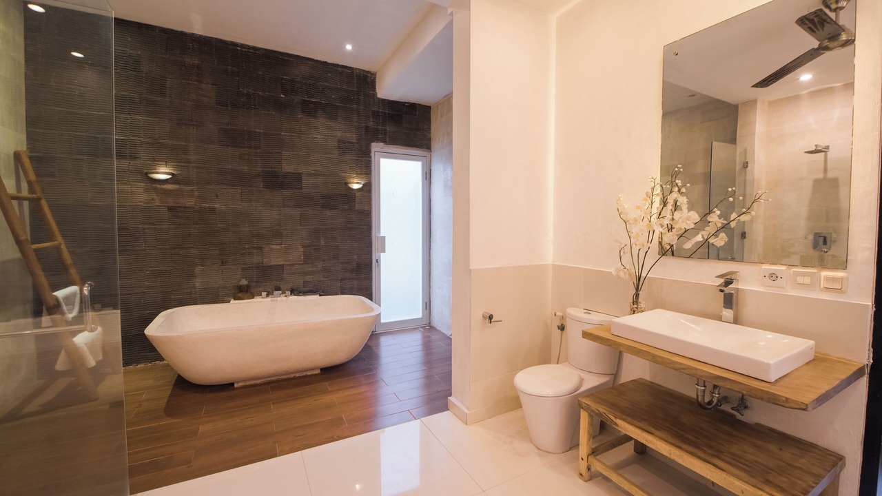 Photo of Bathroom in Sunset Road