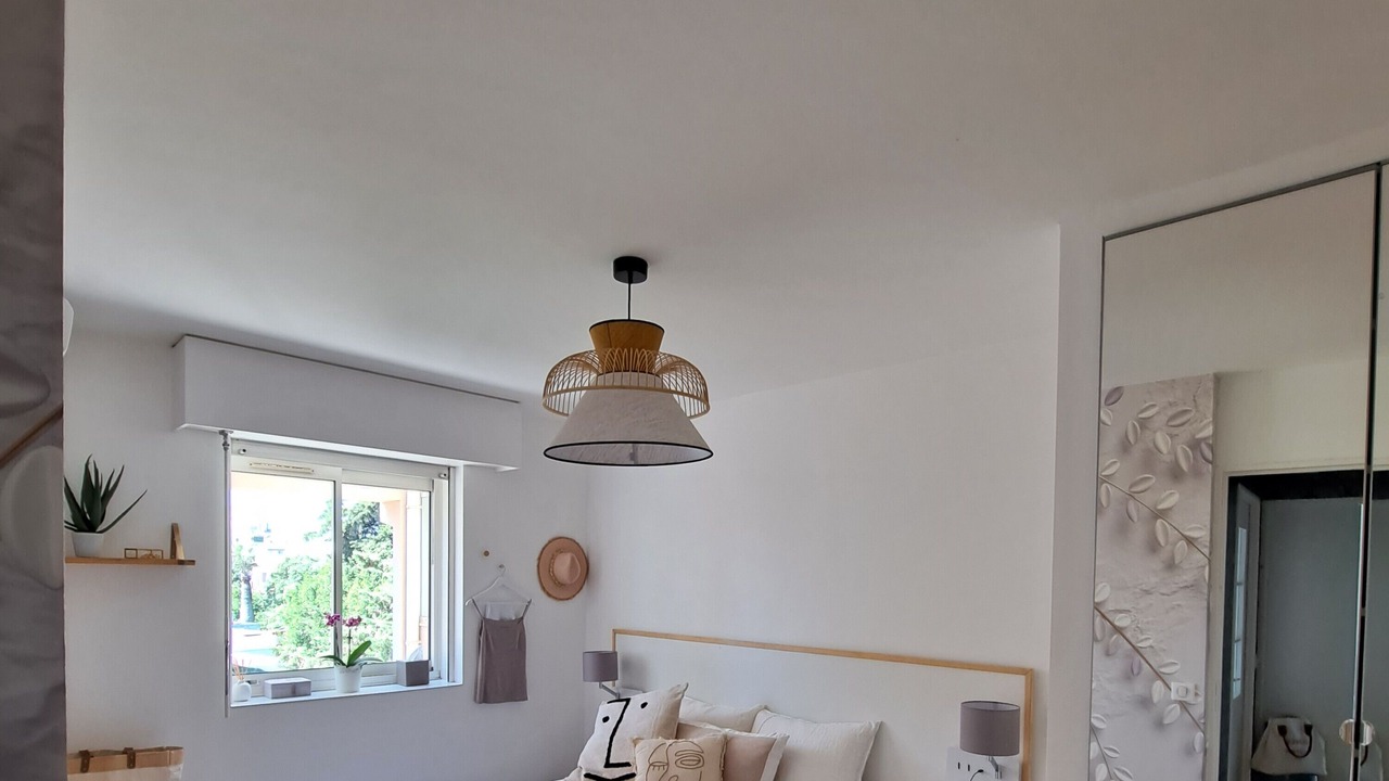 Photo of Bedroom in Prado - Republique