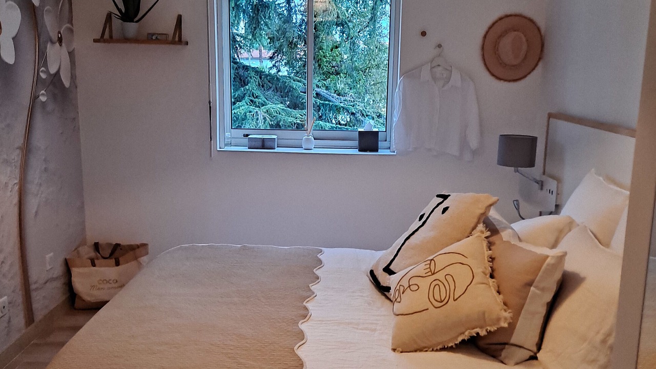 Photo of Bedroom in Prado - Republique