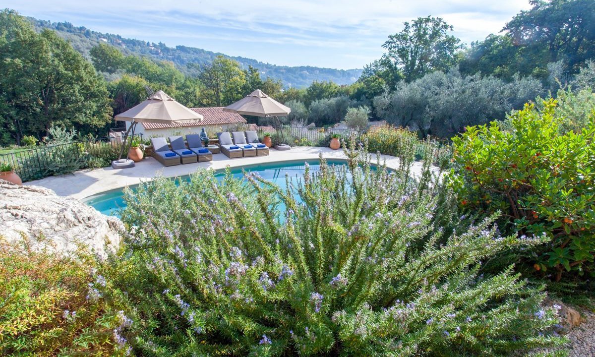 Photo of Others in Chateauneuf-Grasse