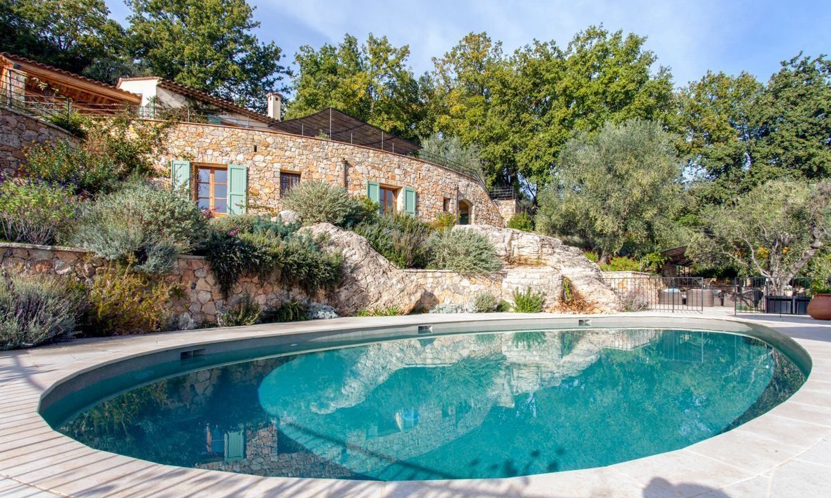 Photo of Others in Chateauneuf-Grasse