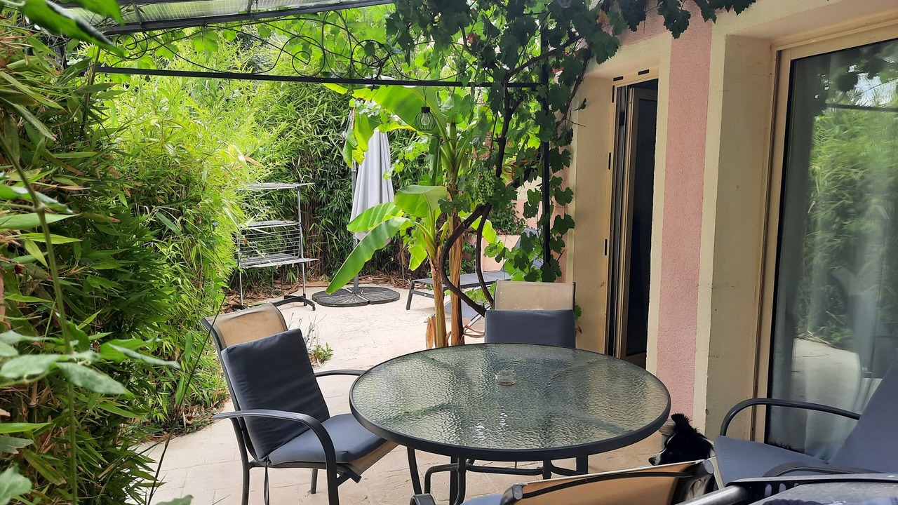 Photo of Outdoor in Contes