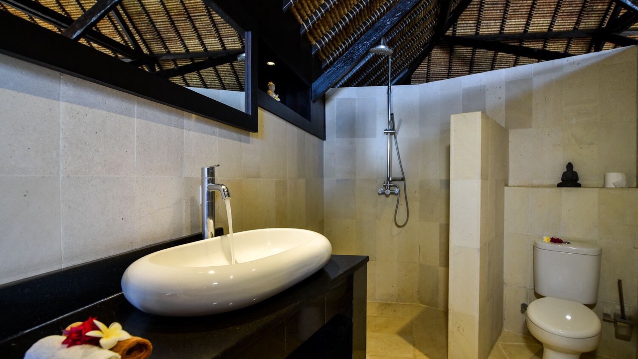 Photo of Bathroom in Lokapaksa