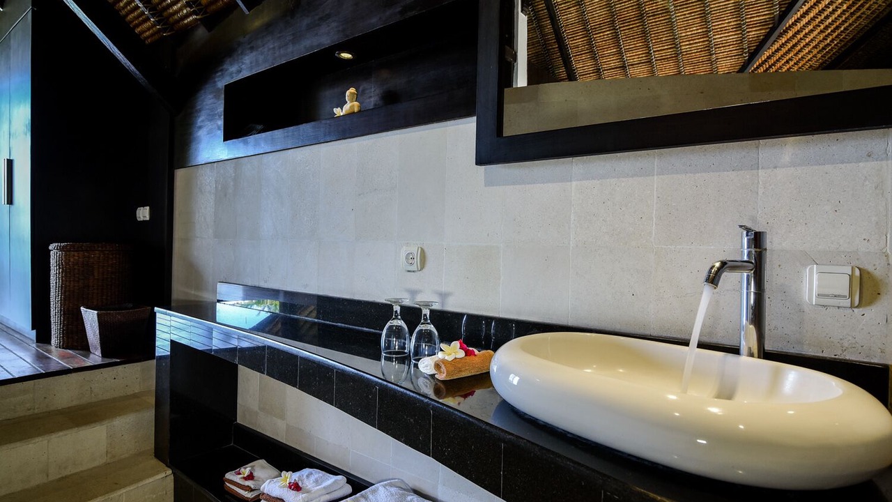 Photo of Bathroom in Lokapaksa