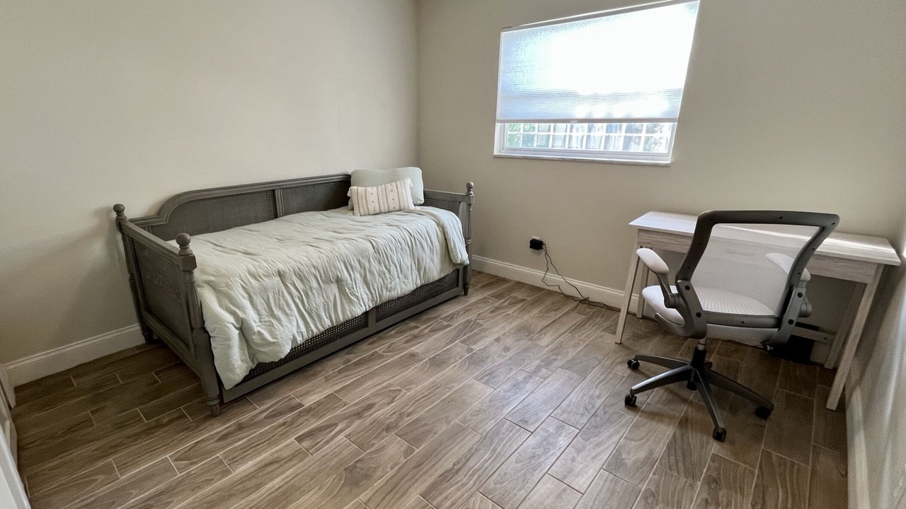 Photo of Bedroom in Longwood