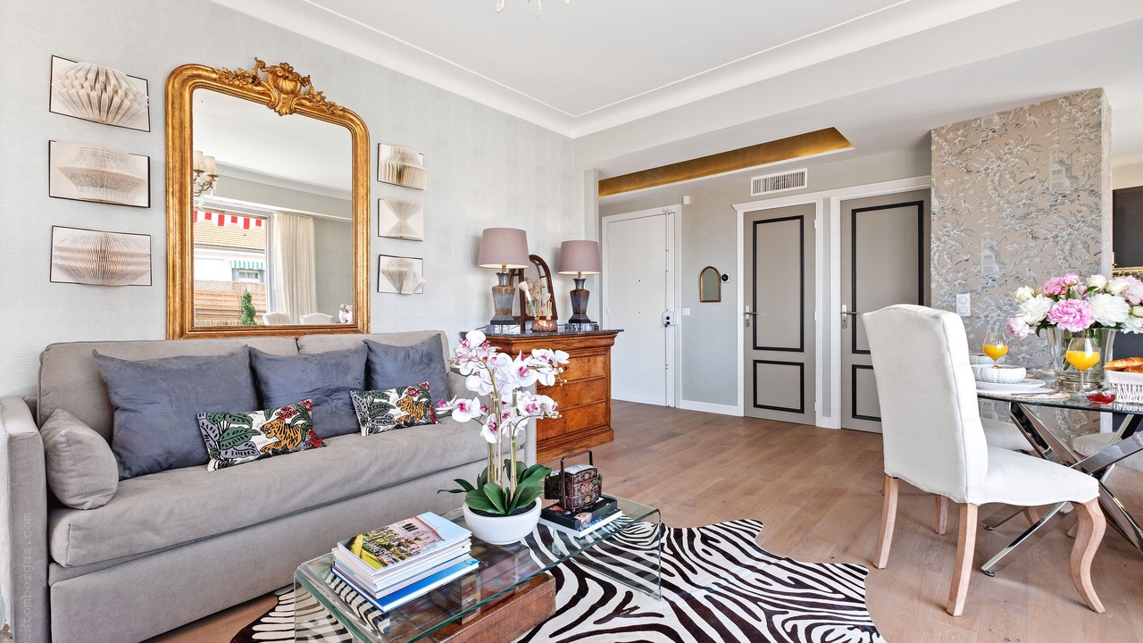 Photo of Livingroom in Musicians Quarter