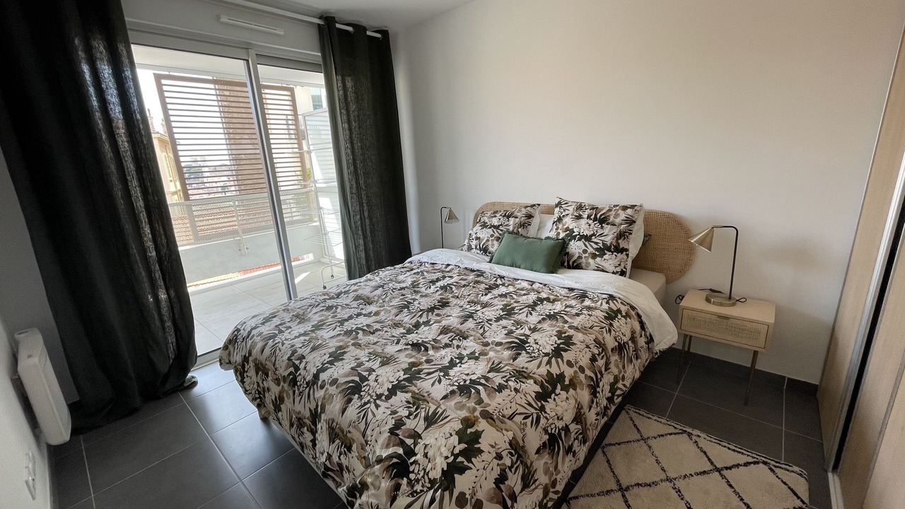 Photo of Bedroom in Riou - Petit Juas - Av de Grasse