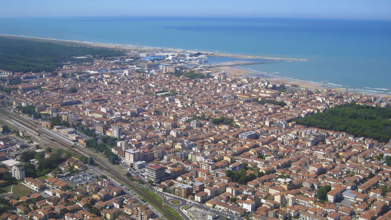 Photo of Others in Viareggio