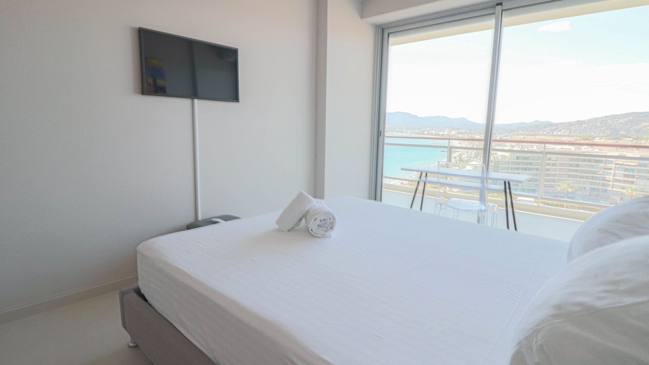 Photo of Bedroom in Cannes La Bocca