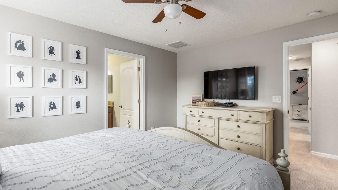 Photo of Bedroom in Lindfields