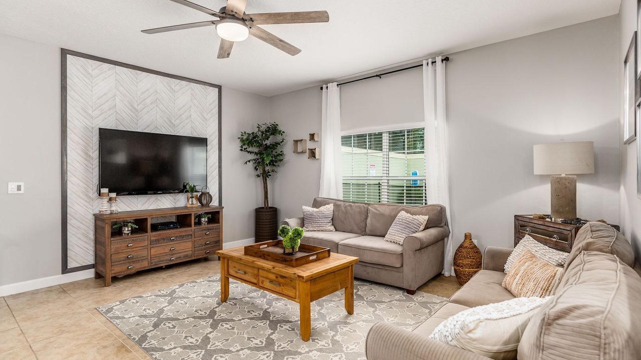 Photo of Livingroom in Lindfields