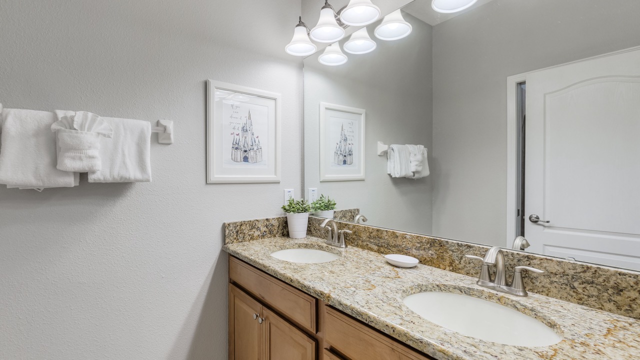 Photo of Bathroom in Lindfields