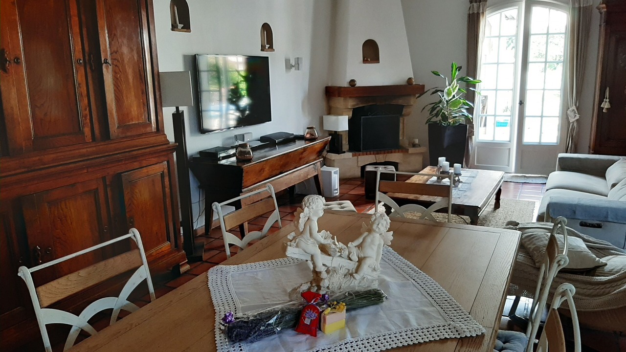 Photo of Livingroom in Contes