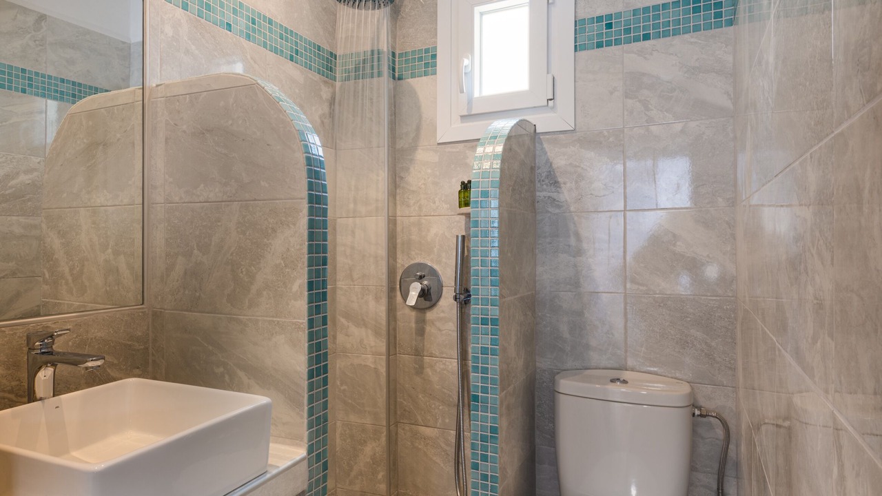 Photo of Bathroom in Kamari