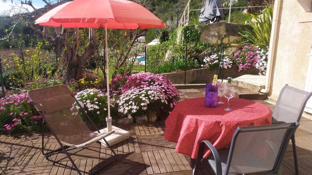 Photo of Outdoor in Bendejun