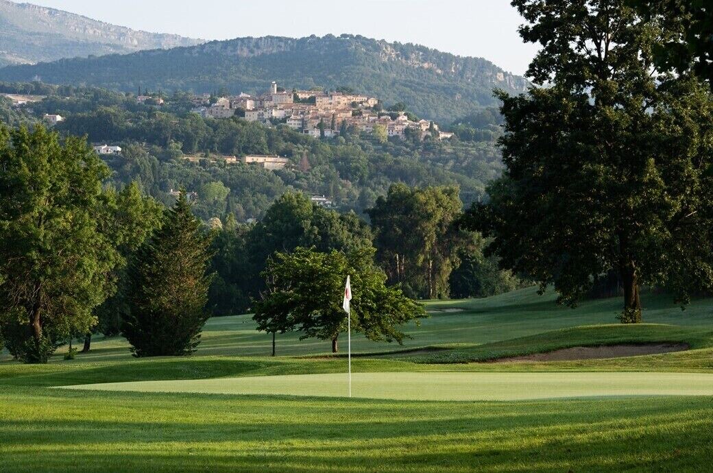 Photo of Others in Chateauneuf-Grasse