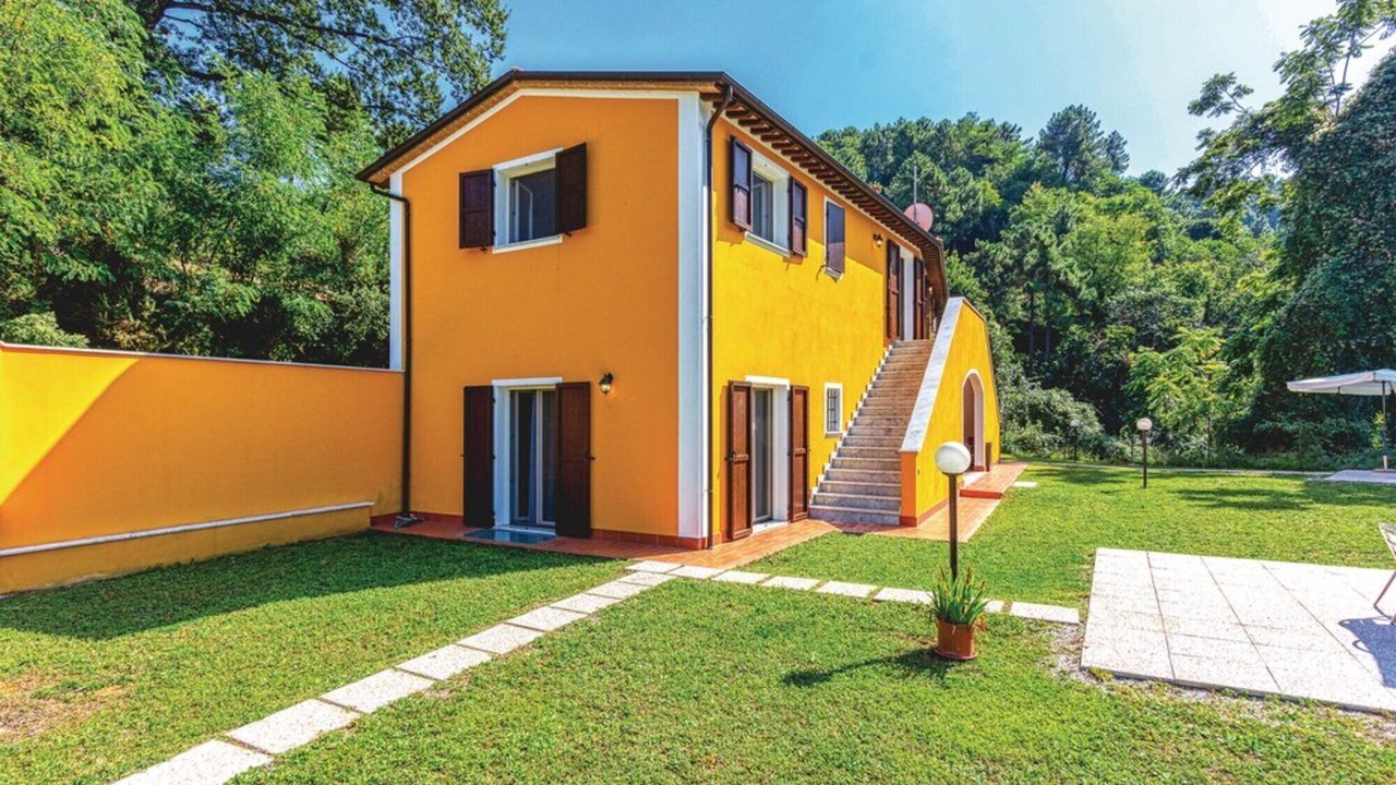 Photo of Outdoor in Carrara