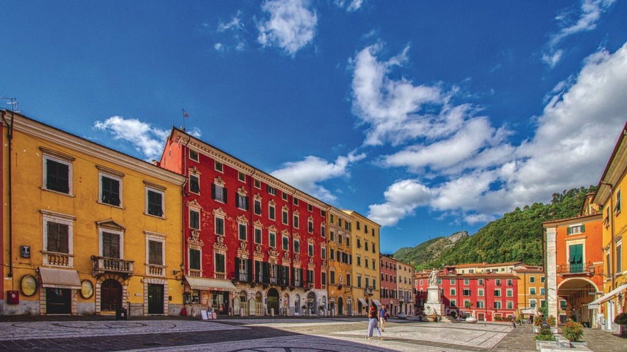 Photo of Others in Carrara