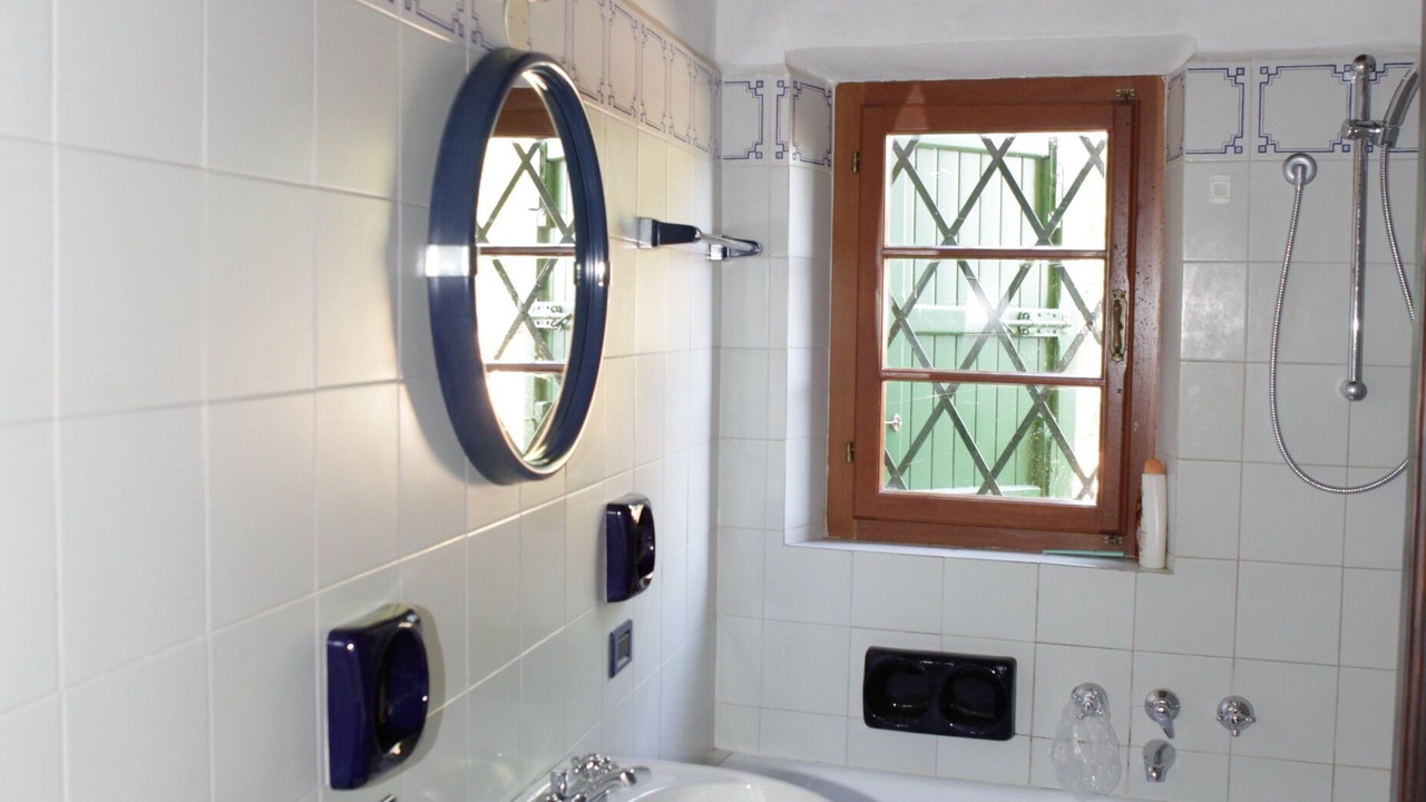 Photo of Bathroom in Campiglia Marittima