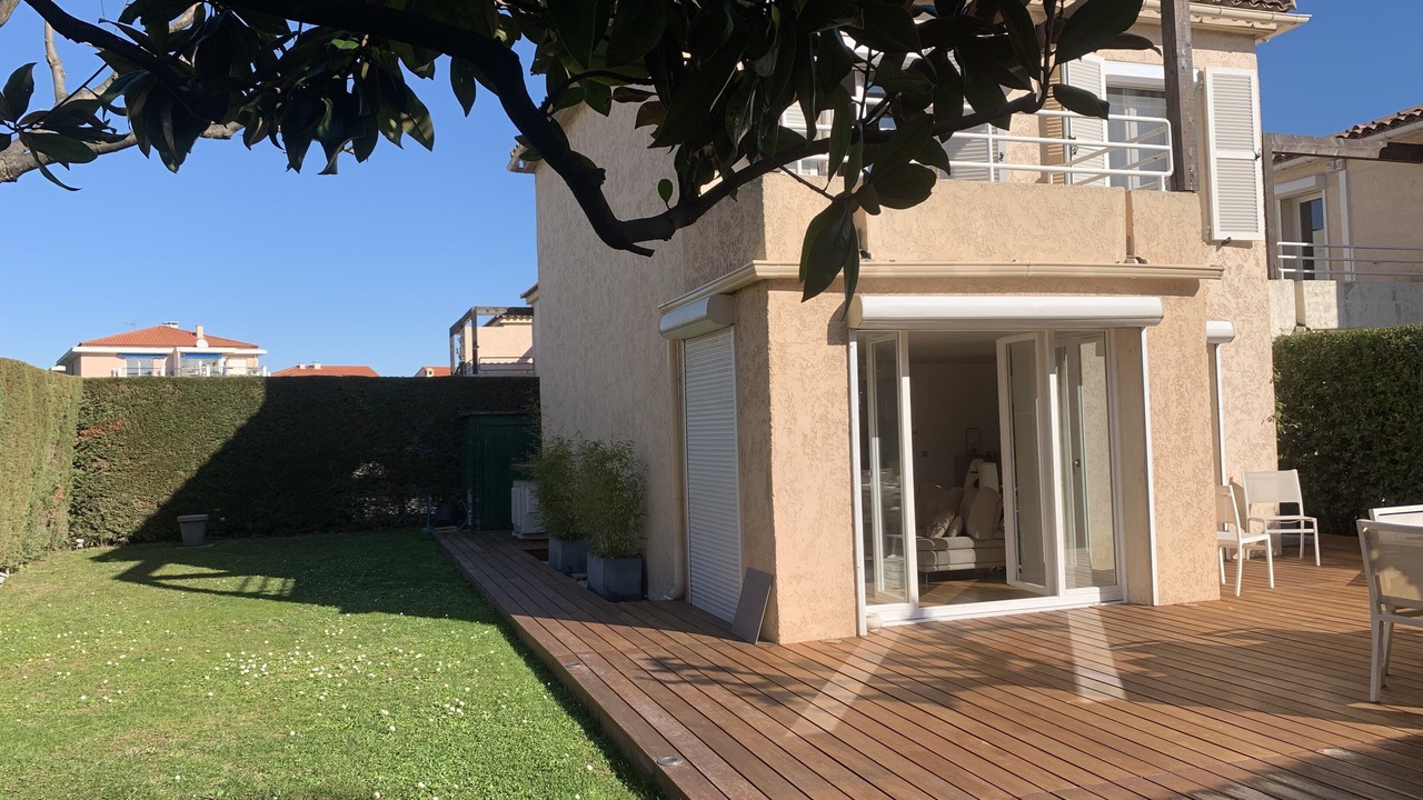 Photo of Patio Balcony in Plaine de la Brague