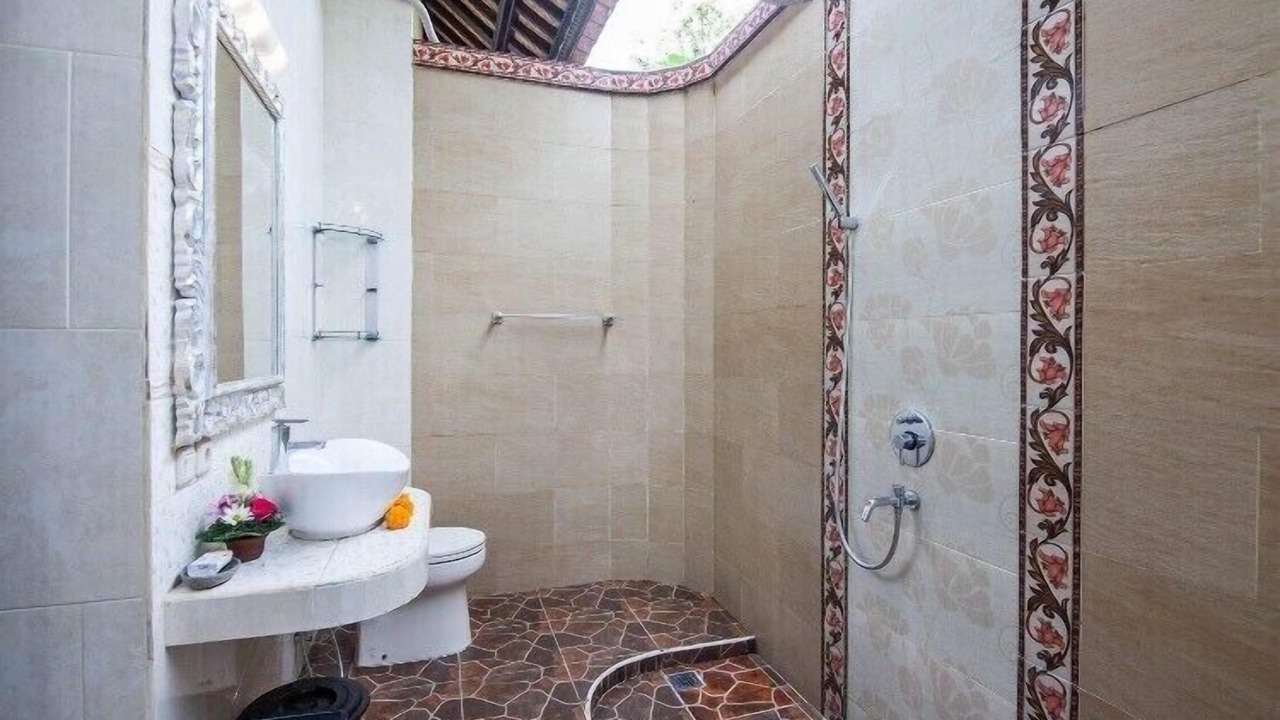 Photo of Bathroom in Sayan