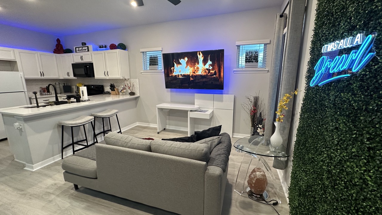 Photo of Livingroom in Northeast Orlando