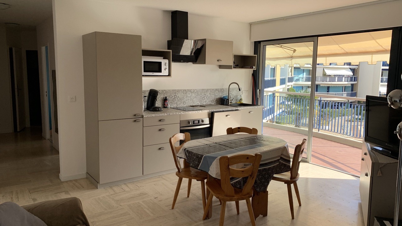 Photo of Livingroom in Mandelieu-La-Napoule