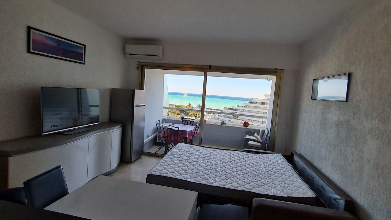 Photo of Bedroom in Villeneuve Loubet Beach