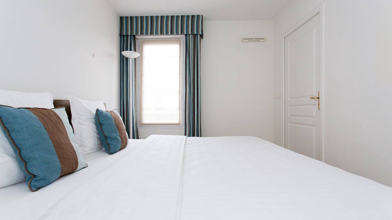Photo of Bedroom in California - Pezou