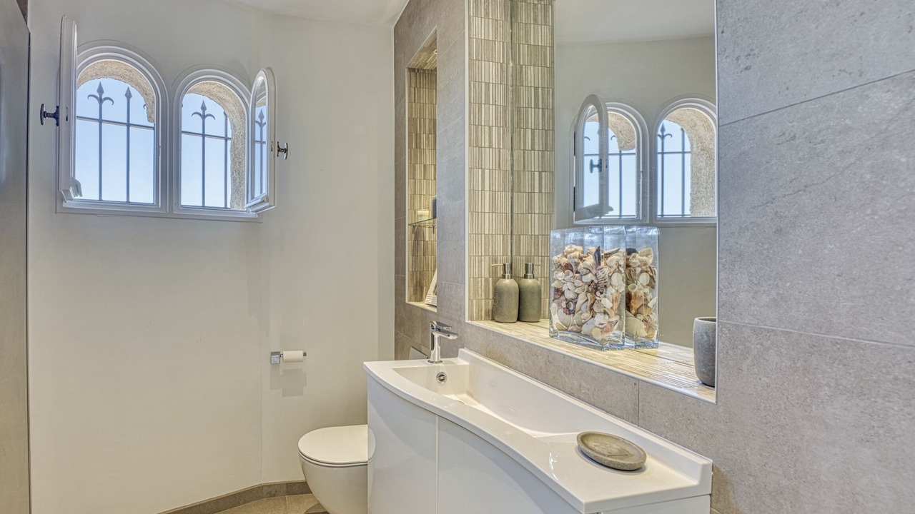 Photo of Bathroom in Theoule-sur-Mer