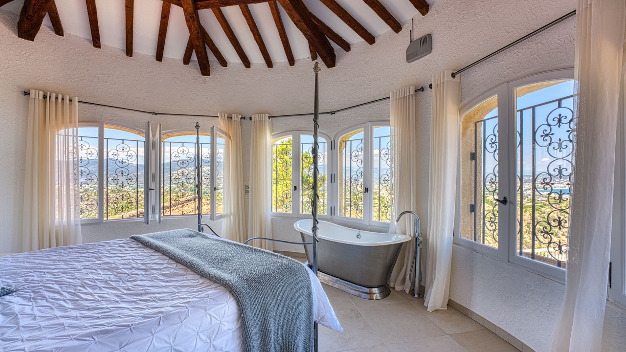 Photo of Bedroom in Theoule-sur-Mer