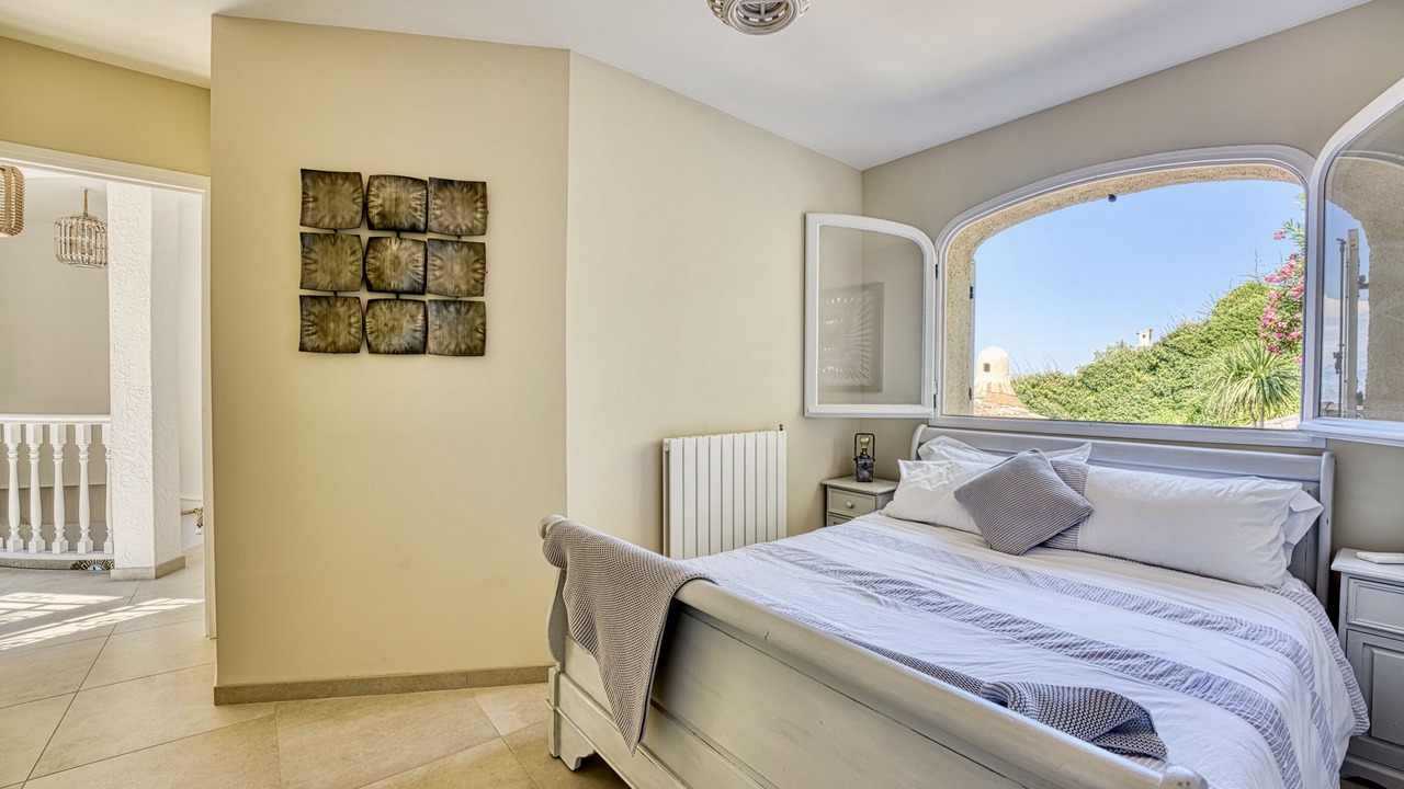 Photo of Bedroom in Theoule-sur-Mer