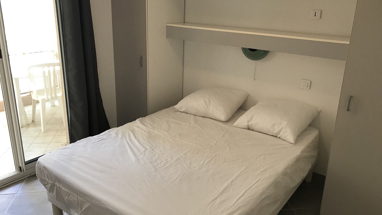 Photo of Bedroom in Theoule-Superieur