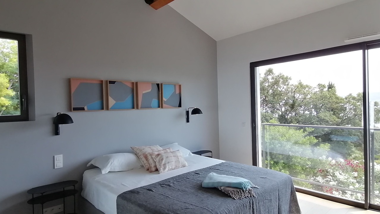 Photo of Bedroom in Sainte-Maxime - Saint-Tropez