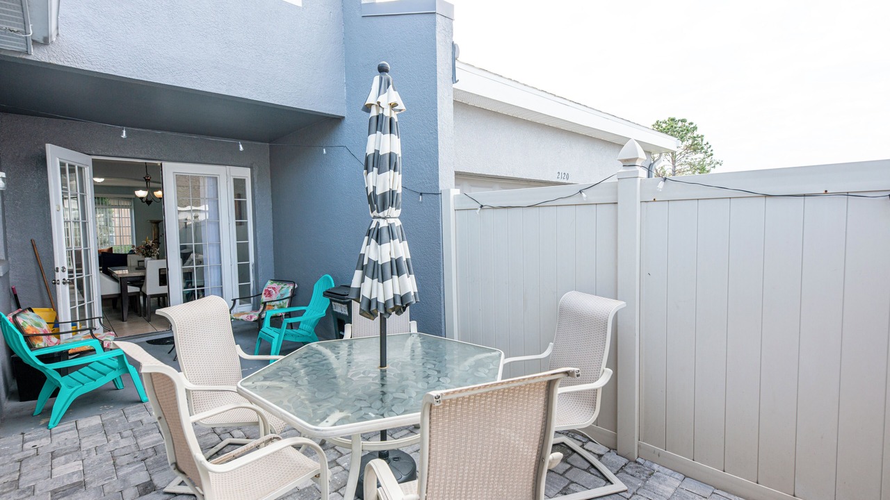 Photo of Outdoor in Meadow Woods