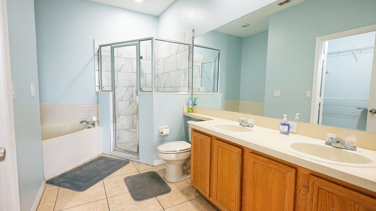 Photo of Bathroom in Meadow Woods