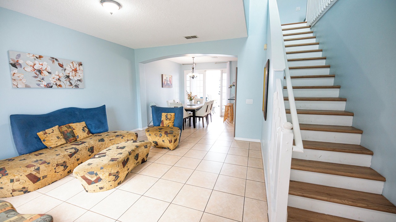 Photo of Livingroom in Meadow Woods