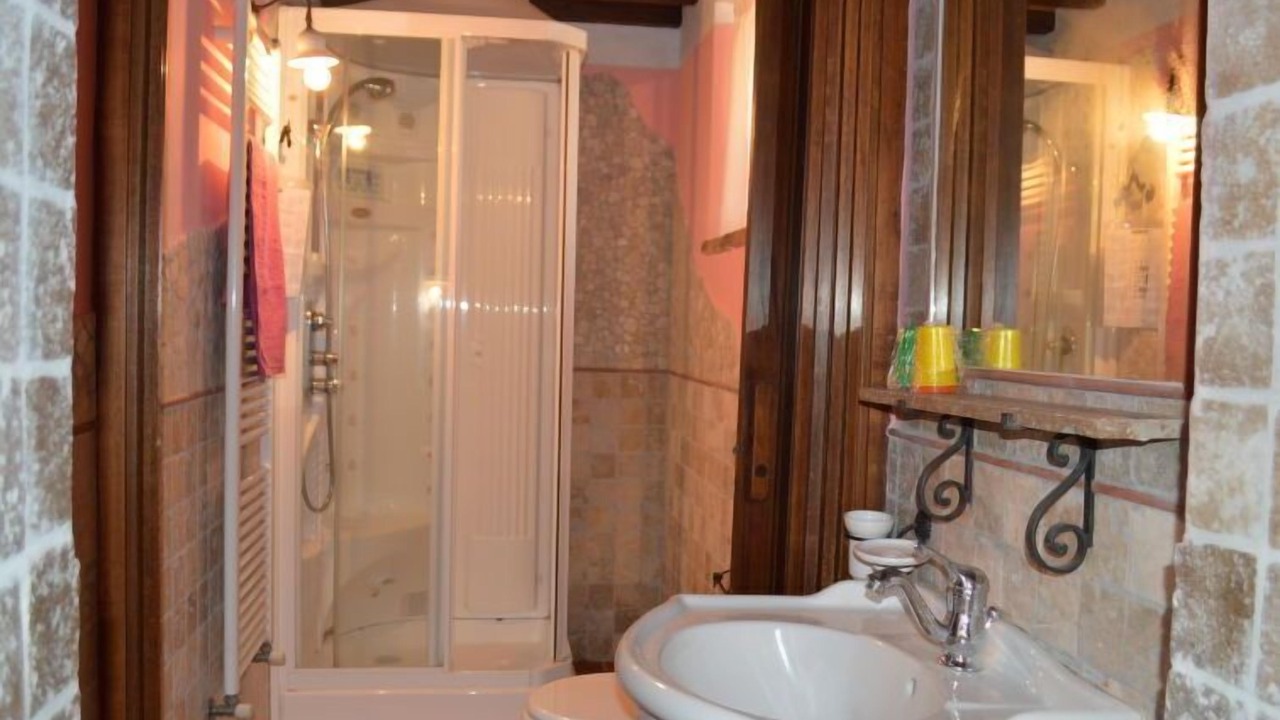 Photo of Bathroom in Civitella in Val di Chiana