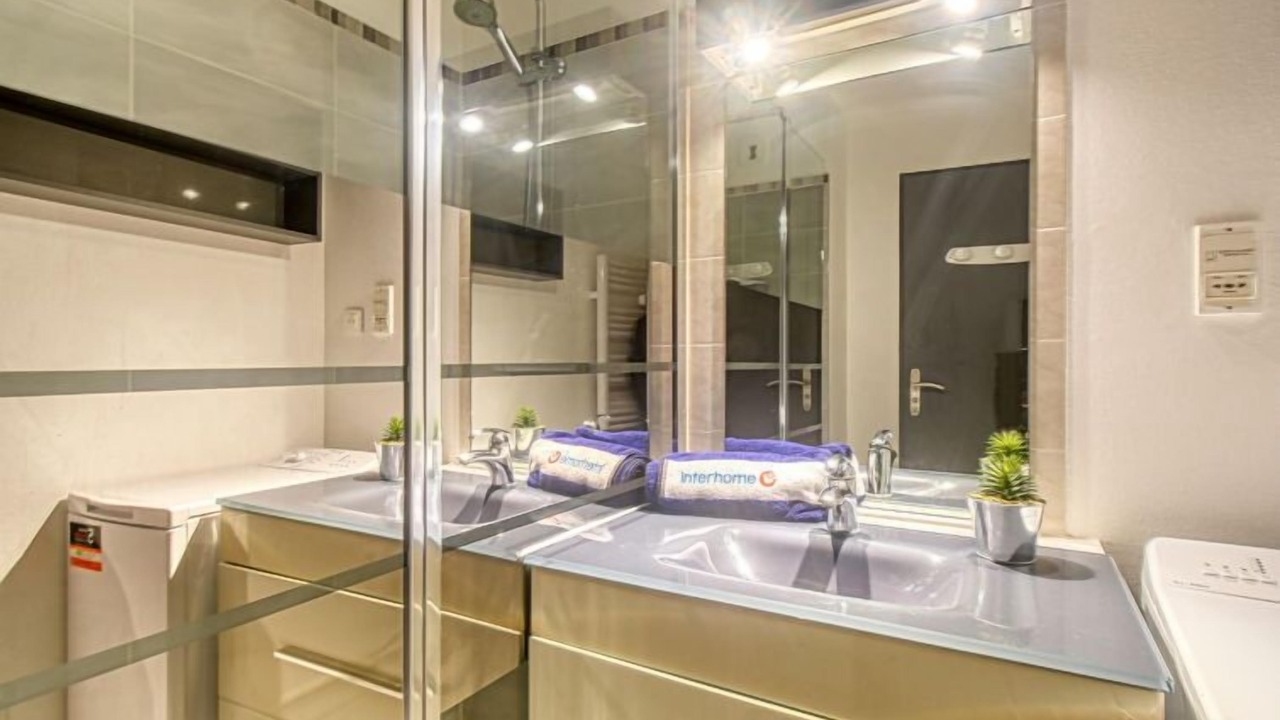Photo of Bathroom in Frejus Plage