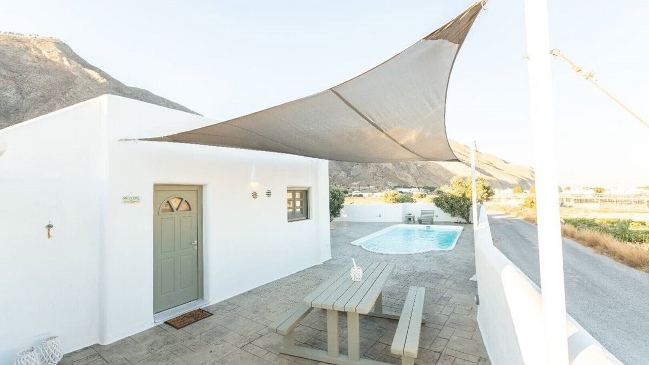 Photo of Outdoor in Perissa